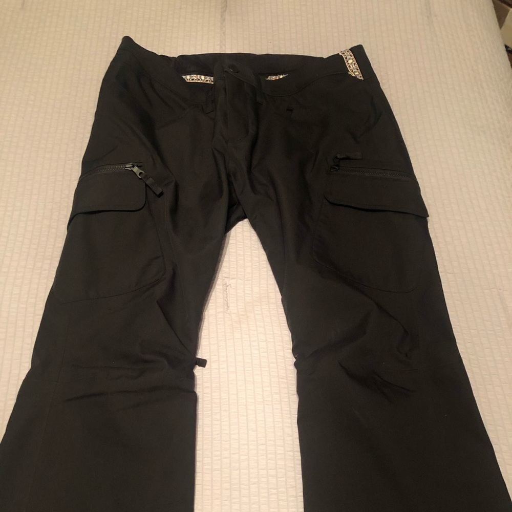 Burtons Women’s Ski/Snowboard Pants
